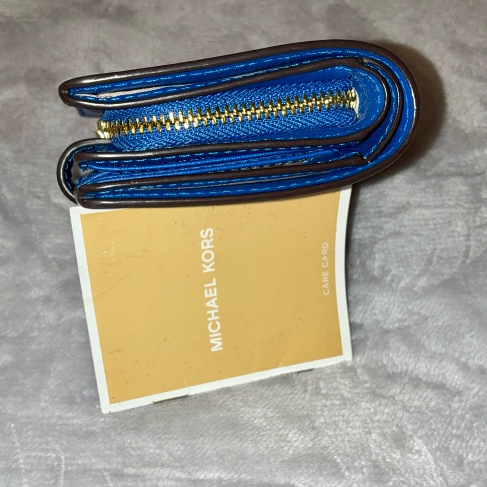 Michael Kors Royal Blue Bifold Wallet with Zipper Dual Coin Pouch - Picture 3 of 8